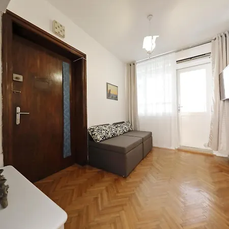 Апартаменти Apartman Ski